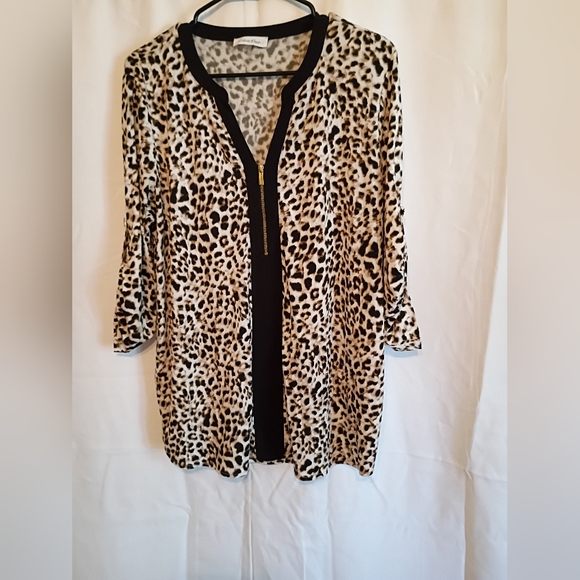 Calvin Klein Leopard Print Women's Top with Black Accents Size Large. - Picture 1 of 10
